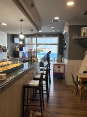 Local Comercial a Avenida Club Deportivo