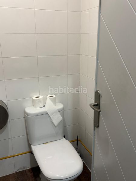 Foto c7a5fc3c-1b63-4217-9000-41c631032a1e. Local comercial amb calefacció a San Adrián Logroño
