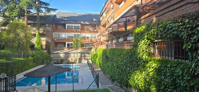 Foto 1a2b0345-f966-49f5-b76a-040ee304b391. Pis amb calefacció aparcament piscina a Yucatán-La Cornisa Rozas de Madrid (Las)