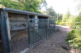 Terrain résidentiel à Arbúcies. Parcela en venta en fogueres de montsoriu con gran jardin con ga