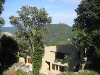 Xalet a Arbúcies. Casa rustica y tres parcelas en venta con vistas al castillo de