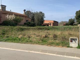Terreny residencial a Breda. Oportunidad parcela totalmente llana en venta en breda.