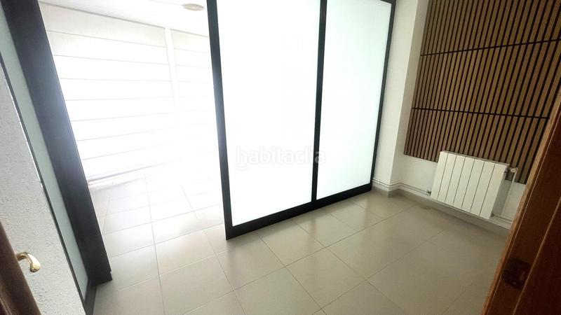 Foto 6cba3bc3-0490-44a6-90ae-28594d0e88de. Alquiler oficina en barcelona 55 oficina despacho, todos los gastos incluidos en el precio de alquiler en Breda