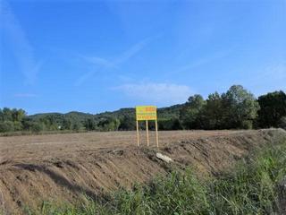 Solar industrial a Sant Celoni. Parcela totalment plana en venta para edificar nave industrial e