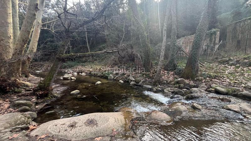 Foto a6e5aefb-6294-4fe0-9b34-acd3bab78730. Masia amb aparcament a Riells i Viabrea