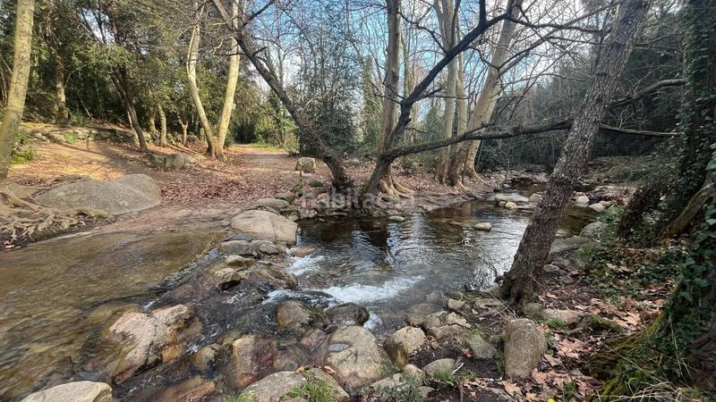 Foto f035c762-8d79-40ac-8d70-93c04ef384d5. Masia amb aparcament a Riells i Viabrea