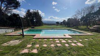 Rent Country house in Alzina 8. Masía amueblada con piscina de alquiler a gaserans  sant feliu d