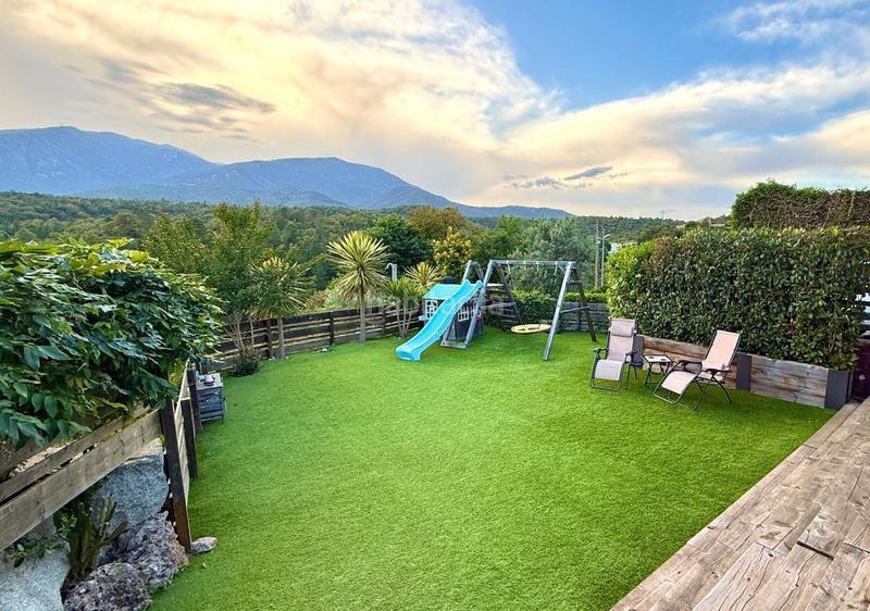 Foto 32a2dc99-b69e-4d0e-8343-0163a42f84e8. Chalet espectaculas casa con fantásticas vistas el montseny en venta en Gualba