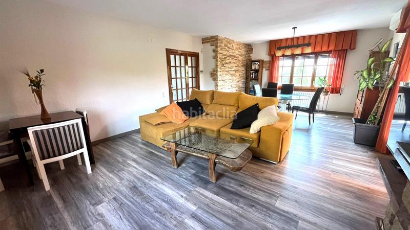 Foto b6ad673c-1e1b-4586-9109-8c94d2a6940a. Xalet amb calefacció aparcament a Riells i Viabrea