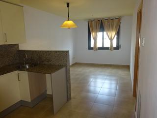 Appartement  De santa victòria 3. Piso de planta baja de 49 m2 construidos, situado en una excelen