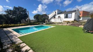 Chalet in Riells i Viabrea. Espectacular casa a una sola planta con piscina y jardín y fantà