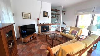 Chalet in Resid riells ii 16. Casa en venta con jardín y garaje con capacidad para 2 coches, s