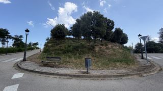 Wohngrundstück in De l'arç 1. Exclusiva parcela esquinera urbana de 500 m2 con espectaculares