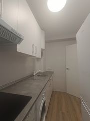 Miete Etagenwohnung  Plaza de redondela. Excelente piso en barrio del pilar, madrid