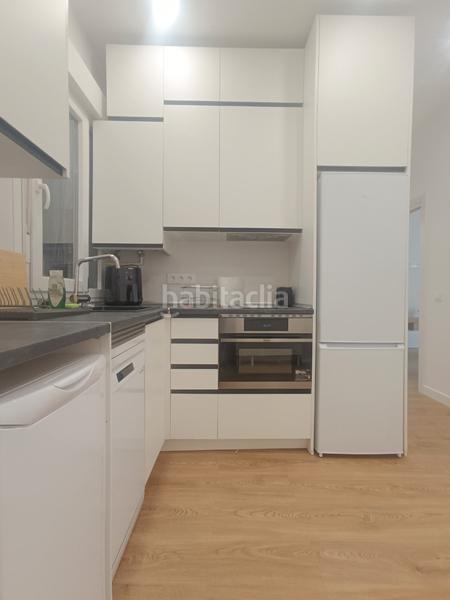 Foto bee7bdb4-9ae4-49d2-b7b1-f60787b8a48f. Alquiler apartamento excelente apartamento en el mejor barrio en Madrid