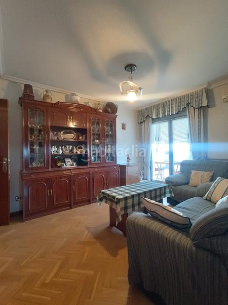 Foto d2a28f42-fe94-40f5-bd50-35f4bc36829c. Piso excelente vivienda para entrar a vivir en Los Ángeles Madrid