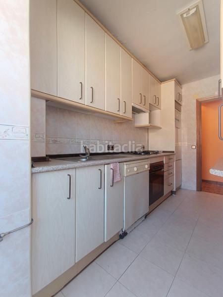 Foto b3bf7d91-e227-4861-b5b2-fdd3b0d317f7. Piso  muy bien ubicado, en Villaverde Alto en Madrid