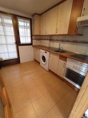 Appartement  Calle de jerico. Piso seminuevo en parla con 3 dormitorios, 2 baños, garaje y tra