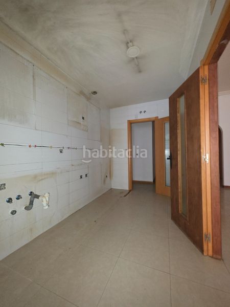 Foto 2f7557ff-670f-4dba-b77a-b52a1d2b24cc. Pis amb piscina a Pintores-Ferial Parla