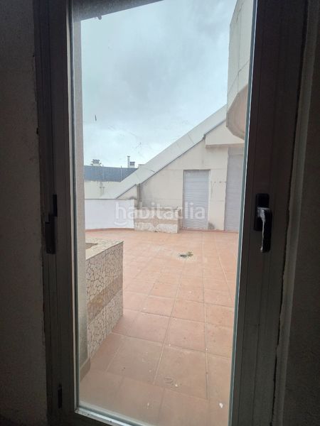 Foto 592a0843-c551-4399-acc7-ddff88c4ce3e. Pis amb piscina a Pintores-Ferial Parla