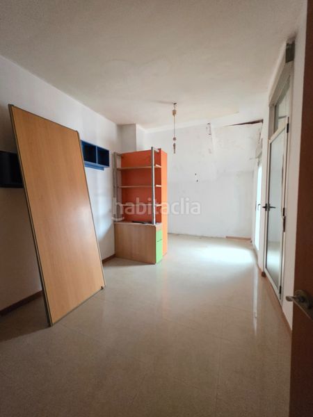 Foto 73a040ba-2185-4af8-90b4-4c39146b65c7. Pis amb piscina a Pintores-Ferial Parla