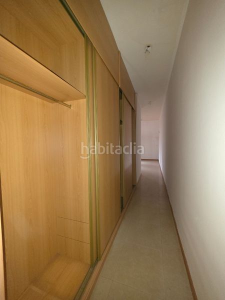 Foto b9c349c3-561d-43de-ba93-0990e8ea13ee. Pis amb piscina a Pintores-Ferial Parla