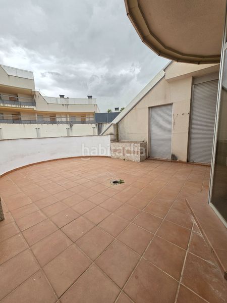 Foto d0451f66-0d33-4522-aef2-69275f6a4572. Pis amb piscina a Pintores-Ferial Parla