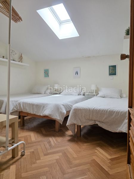 Foto 4d93ca2f-e040-4f9b-8ec5-1d5f91c99105. Dúplex amb calefacció a Sol Madrid