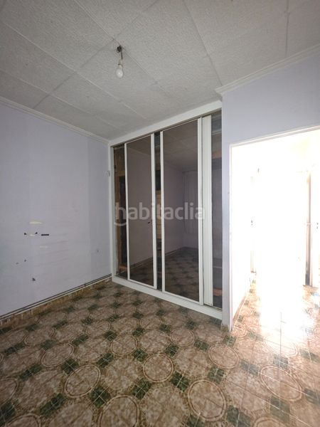 Foto 7c4f12ae-c47c-4063-8ff3-542b5b38fea1. Pis a Los Rosales Madrid