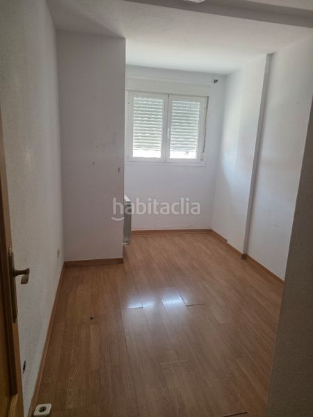 Foto 3bab9953-fb81-46dd-91df-e6c3d39e9ff9. Pis amb calefacció a Los Rosales Madrid