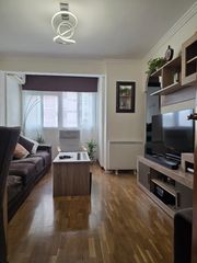 Flat  Calle moncada. Vivienda reformada y con calidades de 3 dormitorios y con ascens