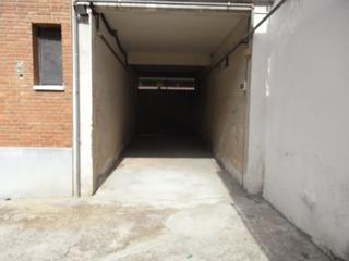 Parking coche en Los Rosales