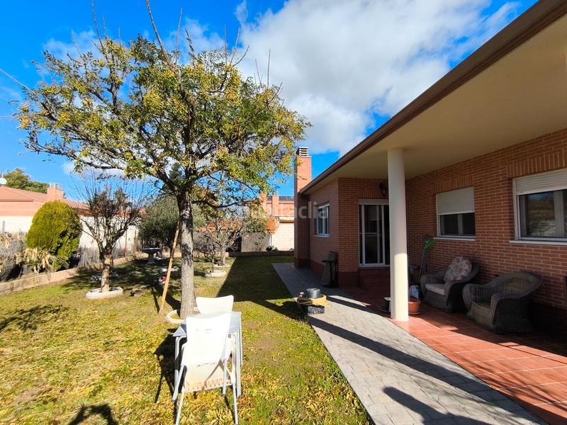 Foto 26e3a4b1-bfcb-4ef4-8817-ad6752756229. Xalet amb xemeneia calefacció aparcament a Galápagos