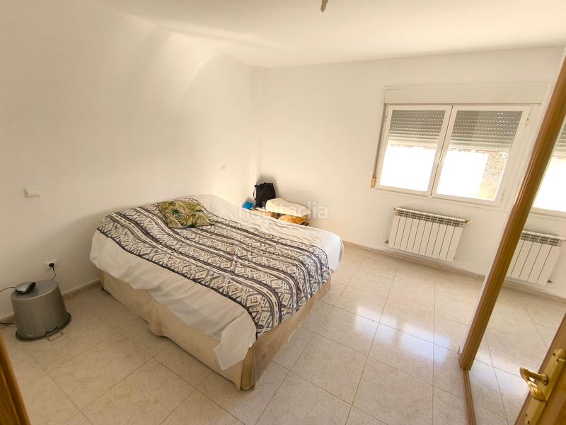 Foto 54dab7d4-da30-46a2-b917-f5515b195a44. Xalet amb xemeneia calefacció aparcament a Galápagos