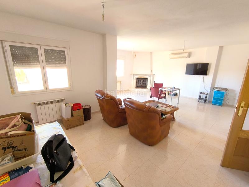 Foto 5bc3649e-62cf-43b8-a0d1-07fa024bd0f5. Xalet amb xemeneia calefacció aparcament a Galápagos