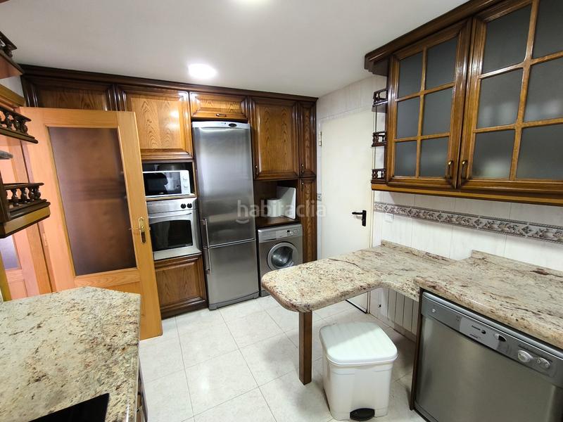 Foto 6be8d415-d3f9-412e-85a5-08848399a863. Xalet amb xemeneia calefacció aparcament a Galápagos