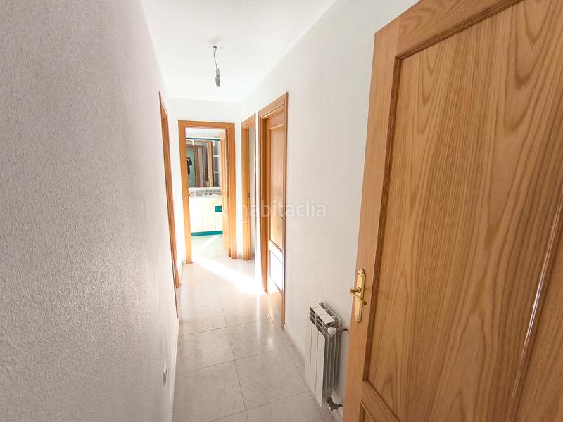 Foto 894c41c7-1f7b-4c55-a197-5df512f064ef. Xalet amb xemeneia calefacció aparcament a Galápagos