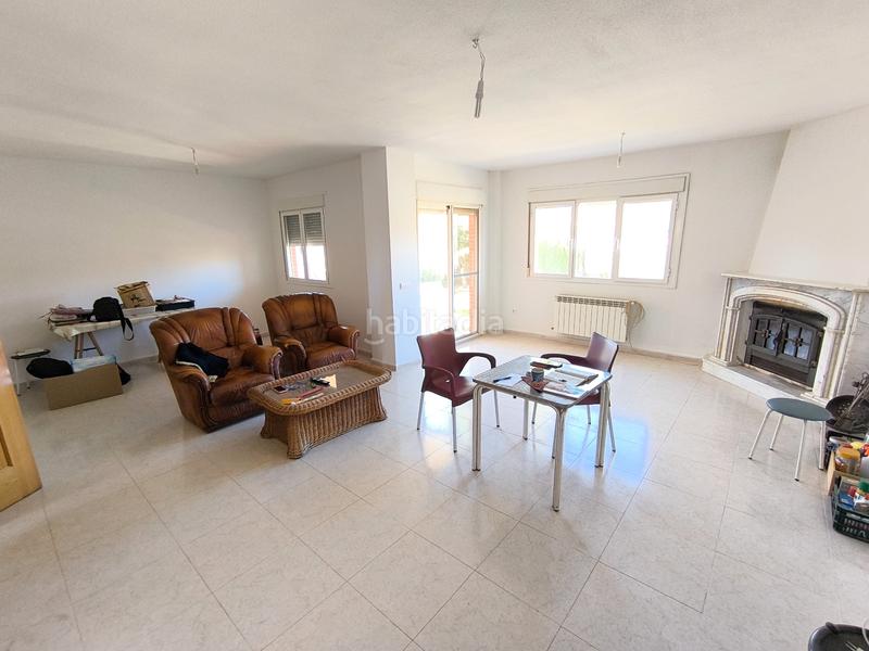 Foto 94e292a1-6e35-4519-afcf-38d47127aafb. Xalet amb xemeneia calefacció aparcament a Galápagos