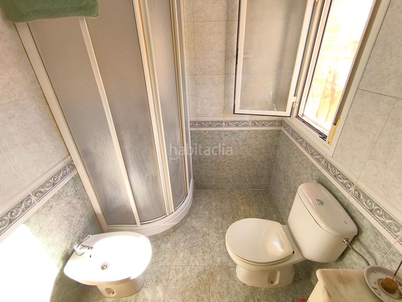 Foto 9e6eba48-6fac-41b1-80ca-7b0241cbdaee. Xalet amb xemeneia calefacció aparcament a Galápagos