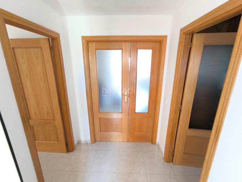 Foto cafcb1a4-d610-4e3e-b1f9-73309cfffc30. Xalet amb xemeneia calefacció aparcament a Galápagos