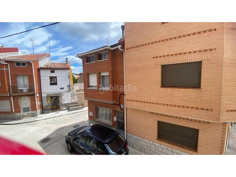 Foto 0e36863f-3de7-4cef-a903-dcd0746edf82. Casa aparellada a Cenicientos