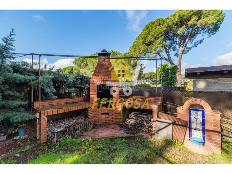 Foto 93a648f5-ad2e-43a6-aa4f-5c6264319fbb. Chalet  independiente en pinar en Almorox