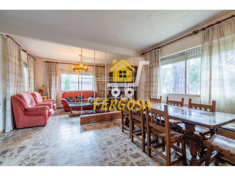 Foto c24a968e-7289-4137-8533-a3af029c057f. Chalet  independiente en pinar en Almorox
