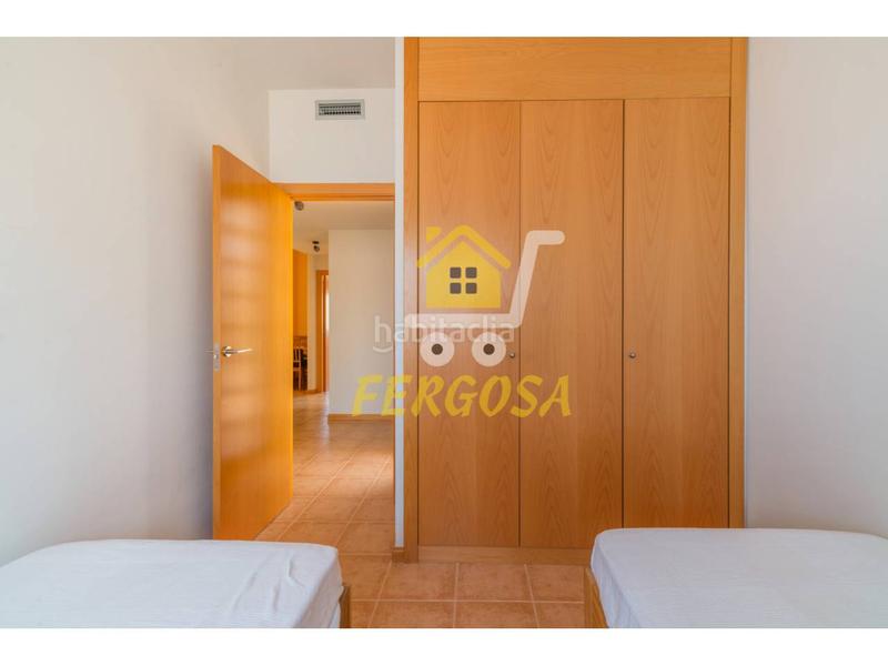 Foto 40c24a25-512a-4ed6-a890-5eadd060d308. Casa aparellada amb calefacció piscina a Escalona