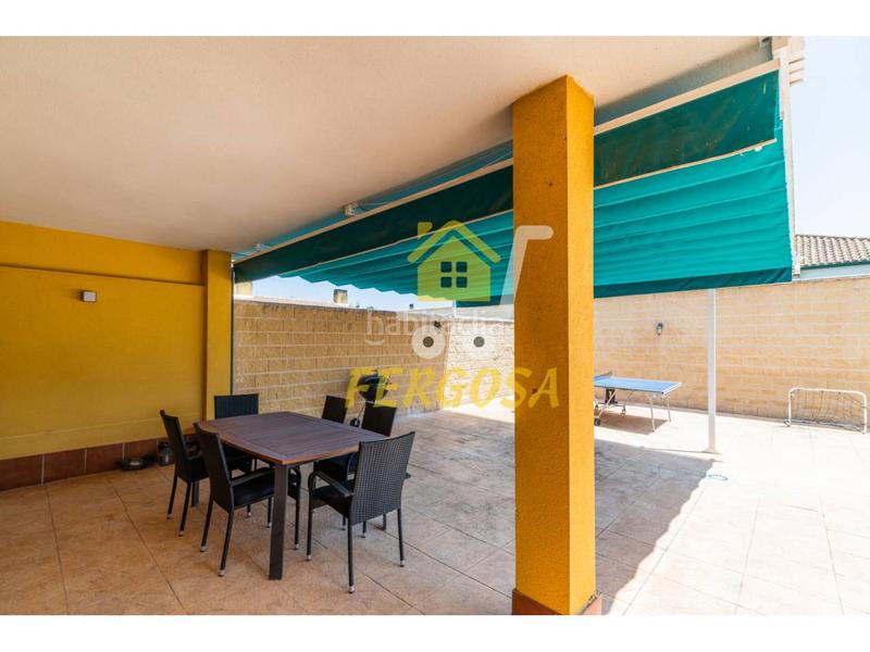 Foto 4a8060d9-7aa6-4d14-8914-24292dd35c08. Casa aparellada amb calefacció piscina a Escalona