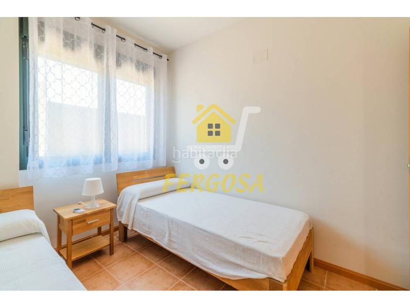 Foto b796e4d0-04dd-409b-9b24-983ede072ca5. Casa aparellada amb calefacció piscina a Escalona