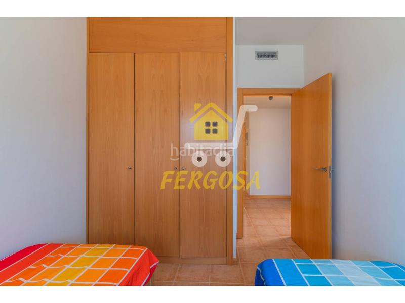 Foto fc20c247-5fcf-437f-914a-b974bbc7561b. Casa aparellada amb calefacció piscina a Escalona