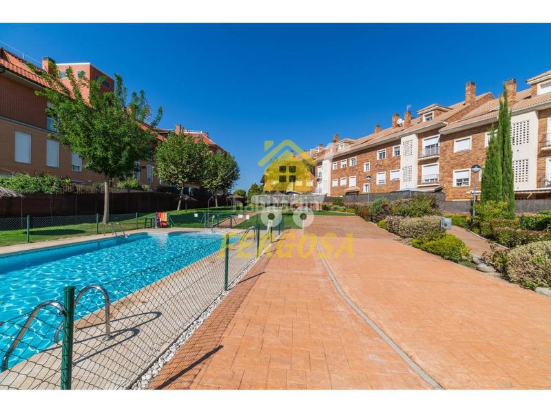 Foto 8b40049d-fba4-47bd-aa41-68cacdefab83. Appartamento con riscaldamento parcheggio piscina in Arroyomolinos