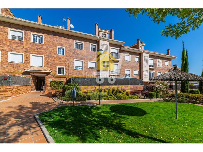 Foto e153c5b8-ea82-4425-af49-ea55b835fff0. Appartamento con riscaldamento parcheggio piscina in Arroyomolinos