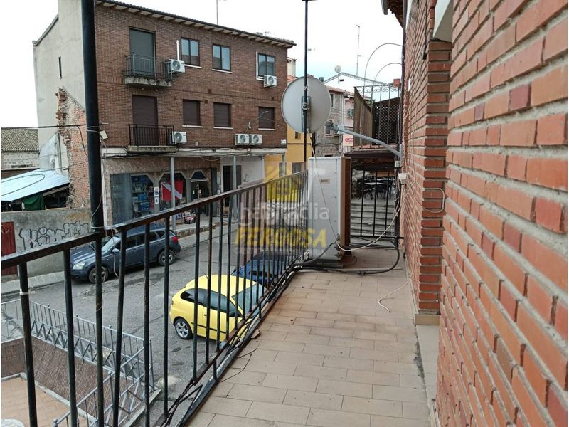 Foto b16379d9-922b-49b8-9d3d-e18804fd5ca3. Local commercial dans calle plaza de la constitucion 2 dans Nombela